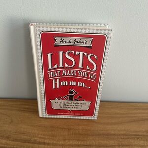 UNCLE JOHNS LISTS THAT MAKE YOU GO HMMM BIZARRE FACTS HARDCOVER BOOK